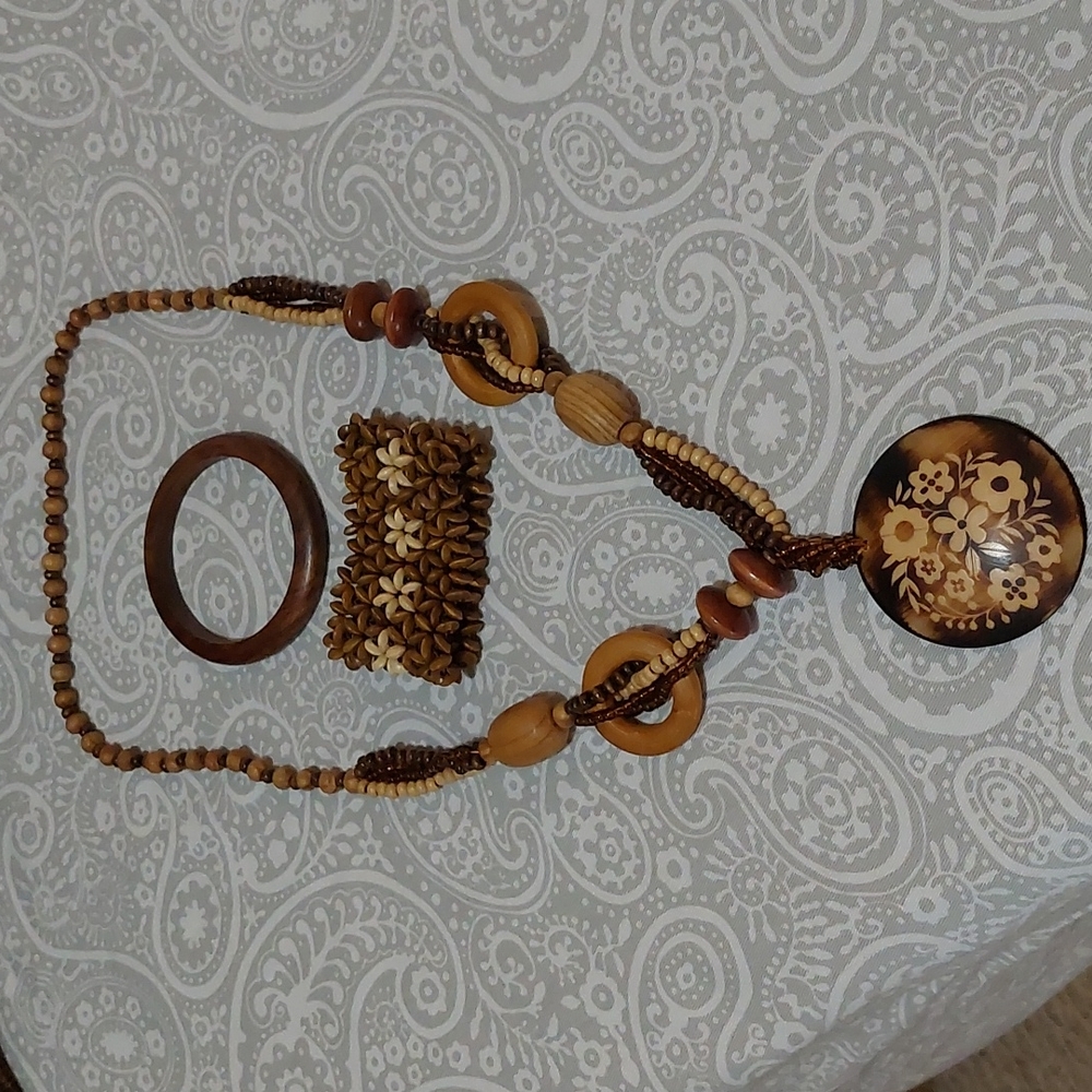 Vintage Wooden Jewelry Set